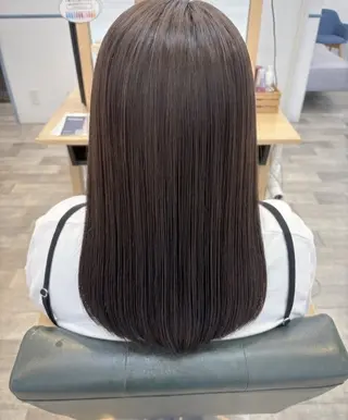 うる艶カラー/美髪 折戸光希のヘアスタイル