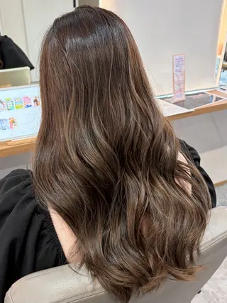 ロング カラー 高松 千夏のヘアスタイル