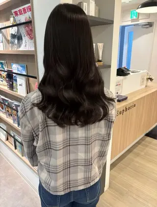 セミロング モテ髪🫧赤み消し カラー表参道きょうこのヘアスタイル