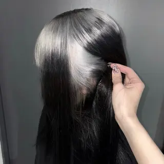 ロング カラー ★デザインカラー ハイトーン ももか★のヘアスタイル