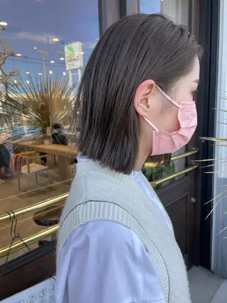 カラー 比嘉 千咲のヘアスタイル