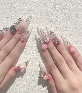 ネイル D-BEAUTY Nailsalonのネイルデザイン