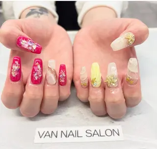 ネイル Van Nail Salonのネイルデザイン