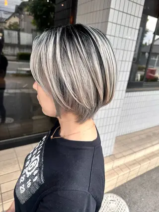 ショート カラー タカツド ユウキのヘアスタイル