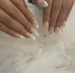 ネイル sara : salon ELVIのネイルデザイン