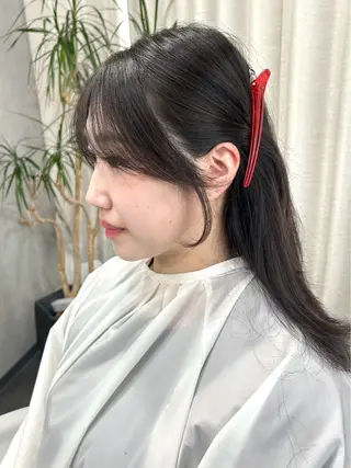 セミロング レイヤーカット/透明 感カラー🩵中村友美のヘアスタイル