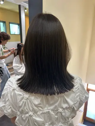 ミディアム カラー hubhair レイヤー/透明感のヘアスタイル