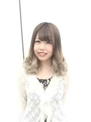 セミロング カラー ハイトーン/ブリーチ ルミエール/新栄/栄のヘアスタイル