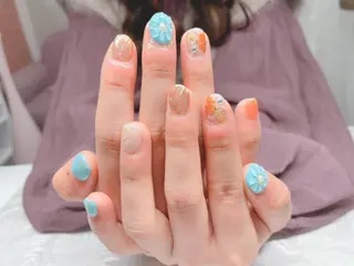カラー ネイル 芦辺 香奈のネイルデザイン