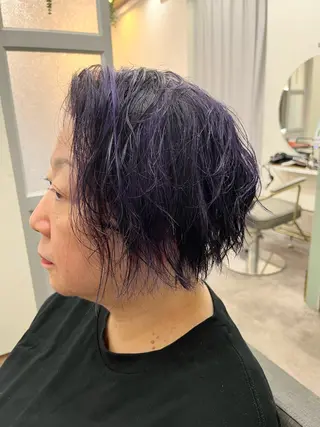 ショート カラー 下野 悠也のヘアスタイル