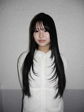 ロング 小林 遥のヘアスタイル