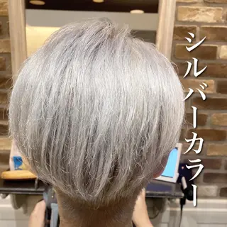 ショート カラー 小嶋 秀明/ 本物の髪質改善⭐️のヘアスタイル