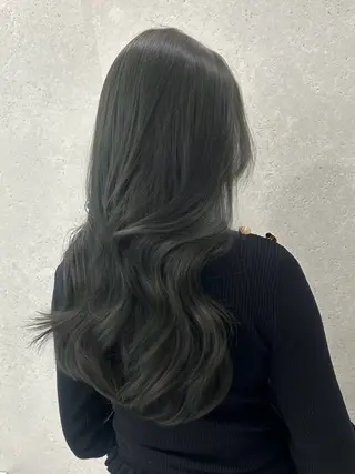 ロング カラー 透明感ワンホン カラー🤍つぶら🤍のヘアスタイル