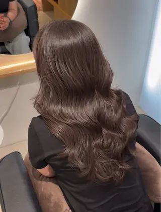セミロング 永本 ミツルのヘアスタイル