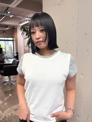 ショート カラー ハイトーン レイヤー🎀meiのヘアスタイル