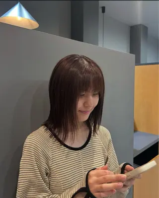 ミディアム 西岡 桂治のヘアスタイル