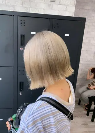 ショート カラー パーマ ヘアアレンジ メンズ キッズ ネイル マツエク・マツパ アイブロウ 🐺ウルフ×ハイトー ン🖤Yukinoのヘアスタイル