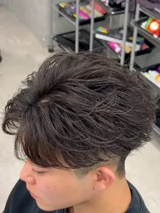 パーマ メンズ 青栁 仁也のヘアスタイル