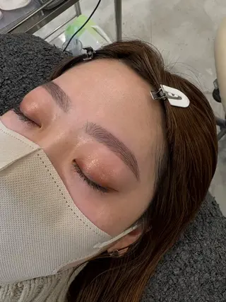 アイブロウ UnU eye shopのマツエク・マツパデザイン