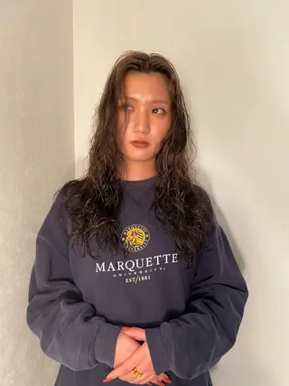 ロング パーマ ハイトーンカラー🧺 mahoroのヘアスタイル