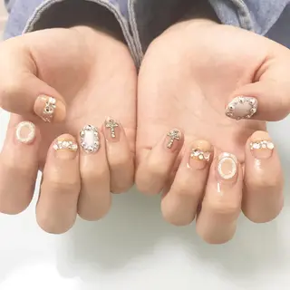 ネイル 板垣 綾乃のネイルデザイン