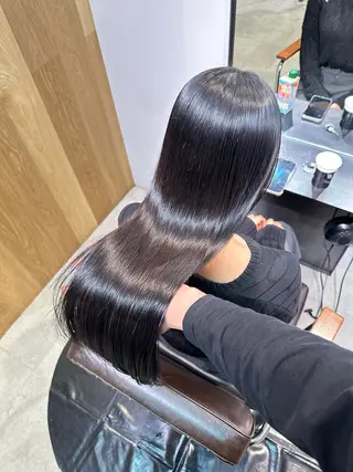 ロング 縮毛矯正🌝髪質改善 🌝一条龍輝のヘアスタイル