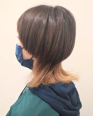 ミディアム 狩野 歩のヘアスタイル
