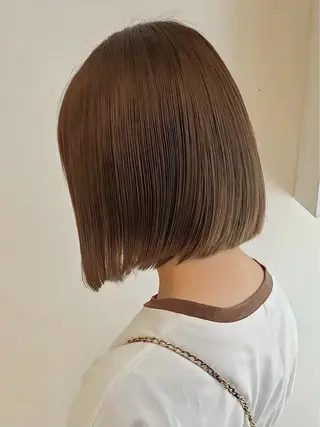 ミディアム カラー 森 彩夏のヘアスタイル