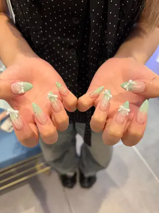 ネイル Natsumi💎 堺筋本町ネイルサロンのネイルデザイン