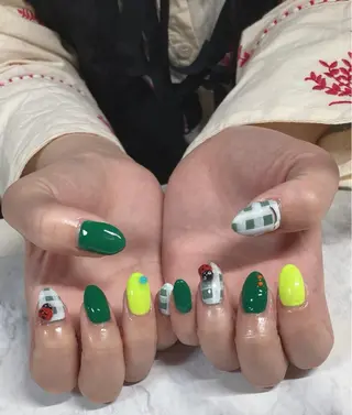 ネイル Agu. Nail tomoのネイルデザイン