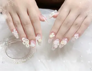 ネイル Yuri.nail studioのネイルデザイン