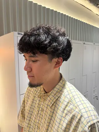ショート カラー パーマ ヘアアレンジ メンズ 押切 響　のヘアスタイル