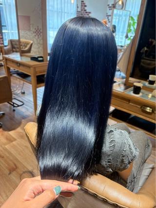 ロング カラー 西村雪菜 グレイカラーのヘアスタイル