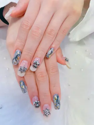 ネイル 💫ゆか_ Nailartistのネイルデザイン