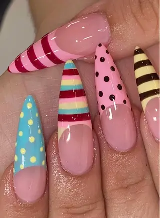 ネイル NiJi Nailsのネイルデザイン