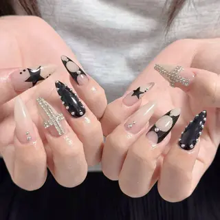 ネイル Lyna 池袋のネイルデザイン