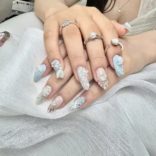 ネイル 🪷Mi.o あいちゃん🐝のネイルデザイン
