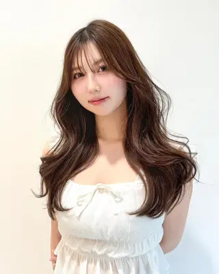 カラー 🌸春の暗髪カラー 🌸透明感ヘアのヘアスタイル