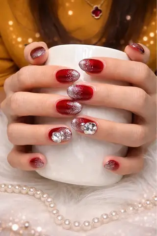 ミディアム カラー YING Nail🐶のネイルデザイン