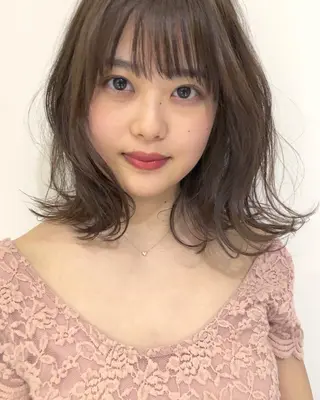 ミディアム カラー 髪質改善、エクステ 山口卓哉のヘアスタイル