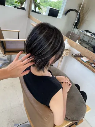 ミディアム 鈴木 妃帆未のヘアスタイル