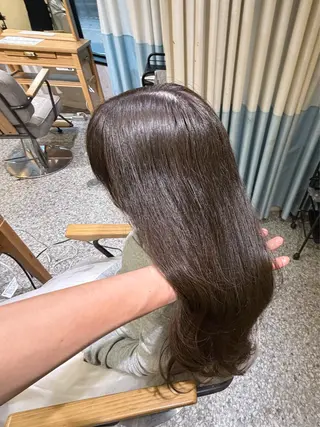 ロング カラー 吉良祐樹 艶カラー/縮毛矯正のヘアスタイル