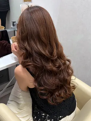 ロング パーマ ゆうか 栄 コテ巻きパーマのヘアスタイル