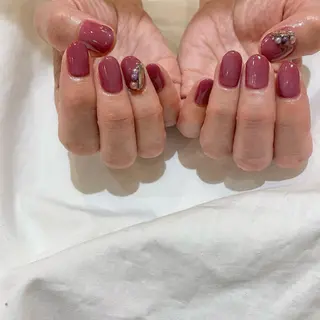 ネイル 藤原 胡桃のネイルデザイン
