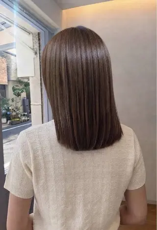 ミディアム カラー 松下 沙織のヘアスタイル