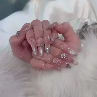 ネイル Luna Gladeのネイルデザイン