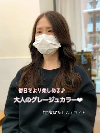 セミロング カラー パーマ ヘアアレンジ メンズ キッズ ネイル マツエク・マツパ アイブロウ 似合せレイヤー/ 柔らか透明感カラーのヘアスタイル