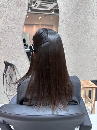 セミロング Shiro RENのヘアスタイル
