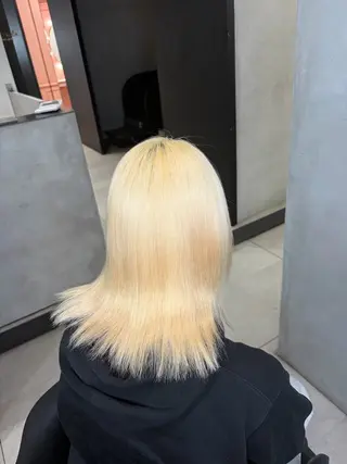 カラー offwhite Nano🪩🧡のヘアスタイル
