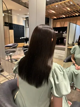 ロング 西田  美侑/ 前髪・顔周りカットのヘアスタイル